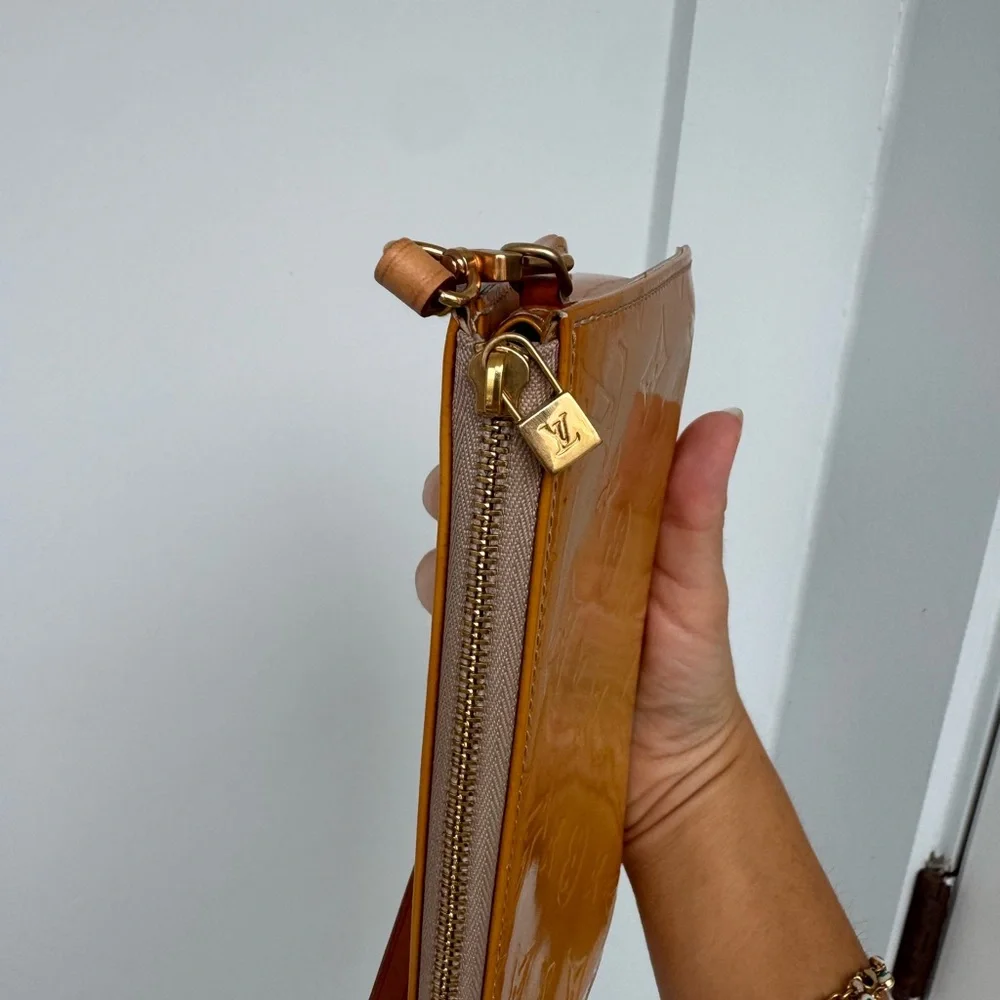 🛑 SOLD 🛑 Louis Vuitton LV Vernis Lexington Yellow ✅ COA included - Picture 7 of 16